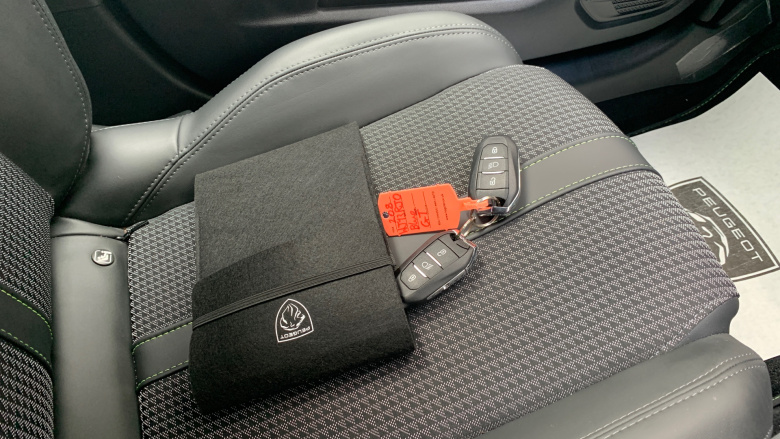 Peugeot 208 1.2 PureTech 100 GT 5dr EAT8 Petrol Hatchback